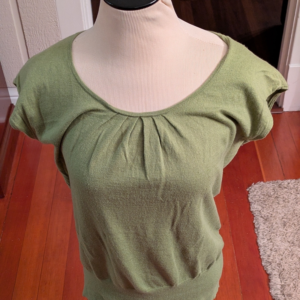 Banana Republic Olive Green Women's Blouse - Picture 2 of 5